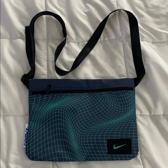 nike mini bag